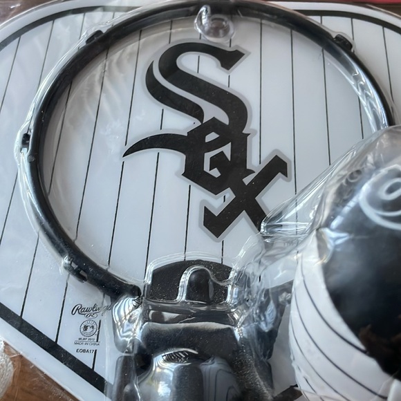 Rawlings Chicago White Sox Mini Softee Hoop Set NWT - Picture 5 of 7